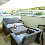Turo 6 Family Flat With Pool And Playground Апартаменты *