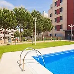 Апартаменты Turo 6 Family Flat With Pool And Playground Льорет-де-Мар