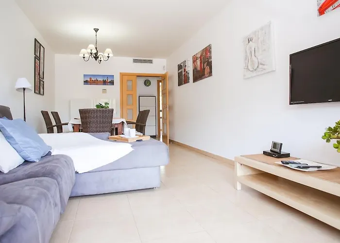 Διαμέρισμα Turo 6 Family Flat With Pool And Playground