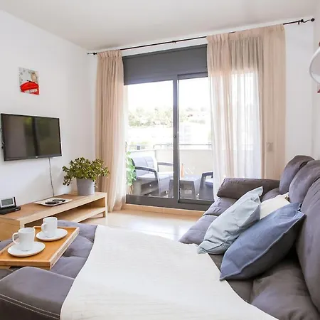 Turo 6 Family Flat With Pool And Playground * Lloret de Mar