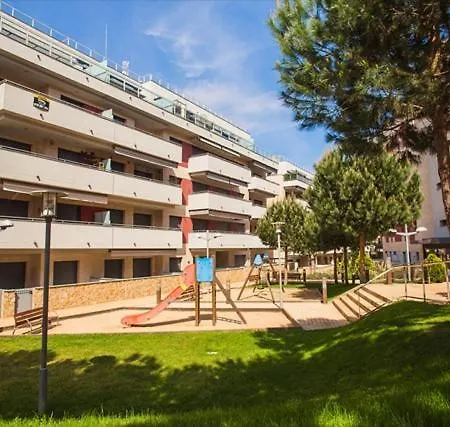 Apartament Turo 6 Family Flat With Pool And Playground *