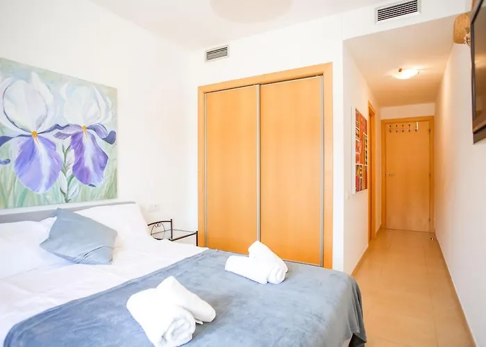 Turo 6 Family Flat With Pool And Playground *