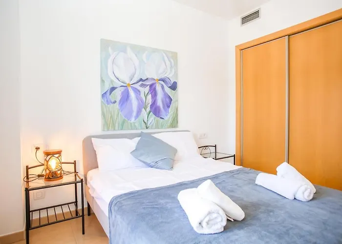 Turo 6 Family Flat With Pool And Playground Appartement